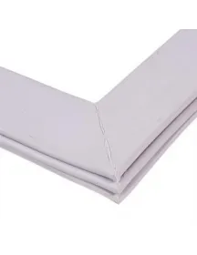 Уплотнитель холодильной камеры Beko 4546850600 575x415 мм